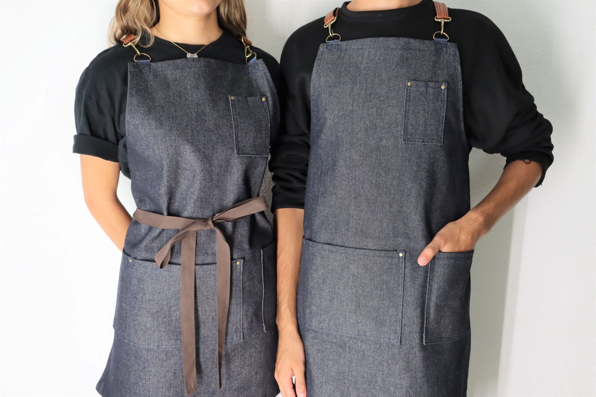 DELANTAL  MIXO BLUE  DENIM Y  CORREAS TERRACOTA