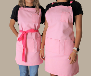 DELANTAL ROSA Y CORREAS EN  FUCHSIA